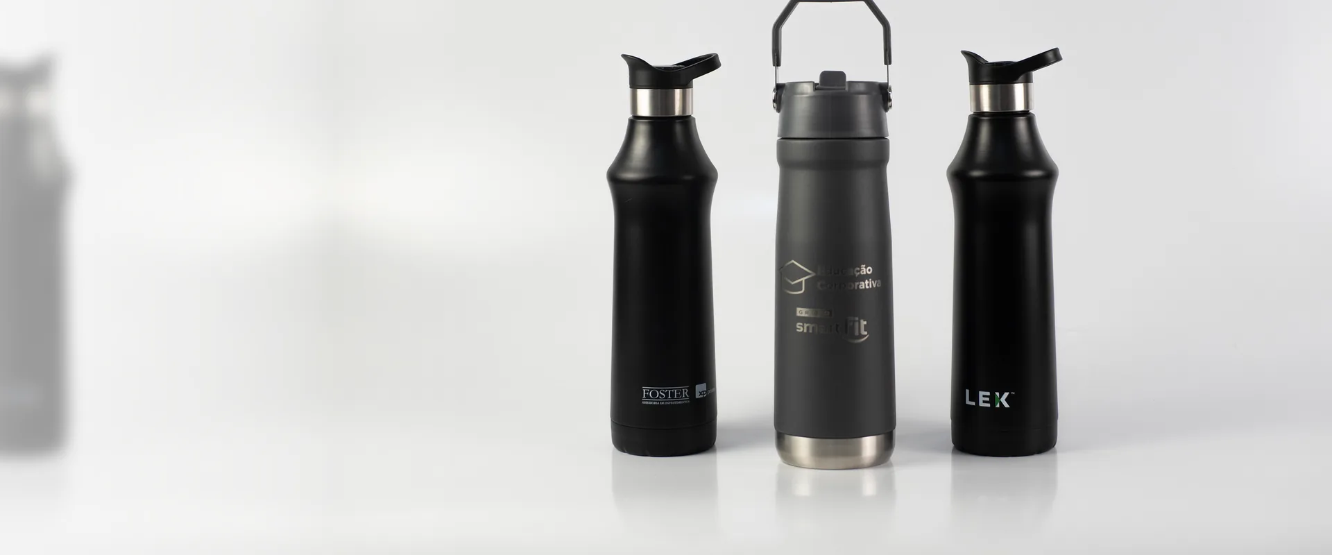 Garrafas térmicas corporativas personalizadas com gravação a laser